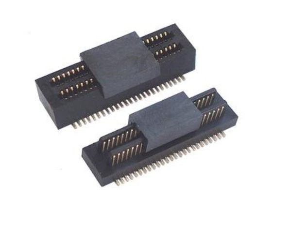 Pitch 0.5mm Double Slotted Board To Board Connector Male Part With CAP UL Certified